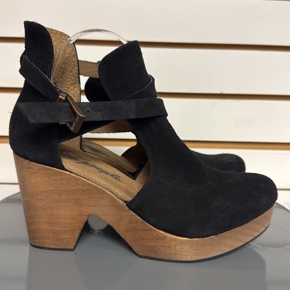 Free People Suede Cedar Clog Black Straps Size 40.5/10.5US - Picture 3 of 10